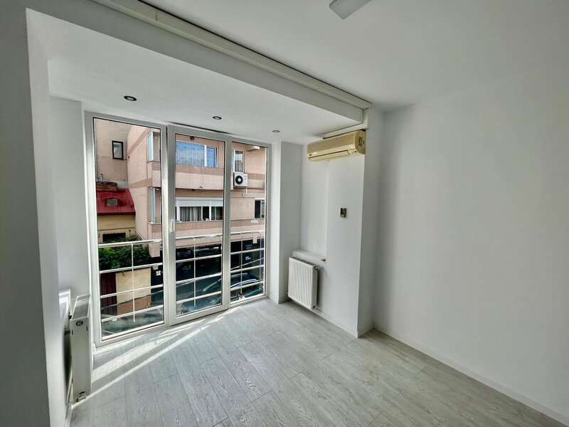 Dorobanti, zona Beller, spatiu birou, 3 camere, cladire 2005.